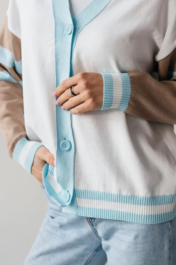 Жакет женский (цвет: белый, бежевый, бледно-голубой) фото 4