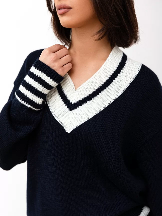 Джемпер женский (цвет: темно-синий, молочный) фото 3