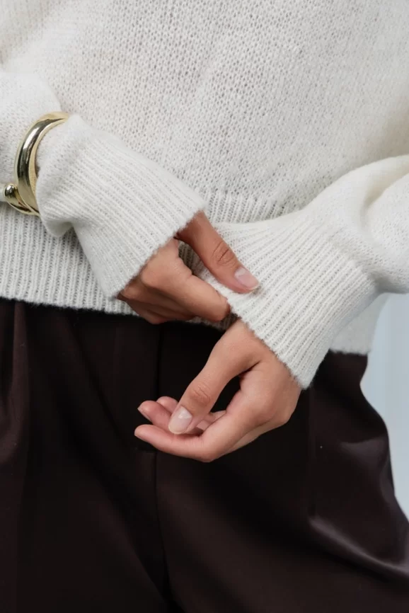 Джемпер женский (цвет: молочный) фото 3