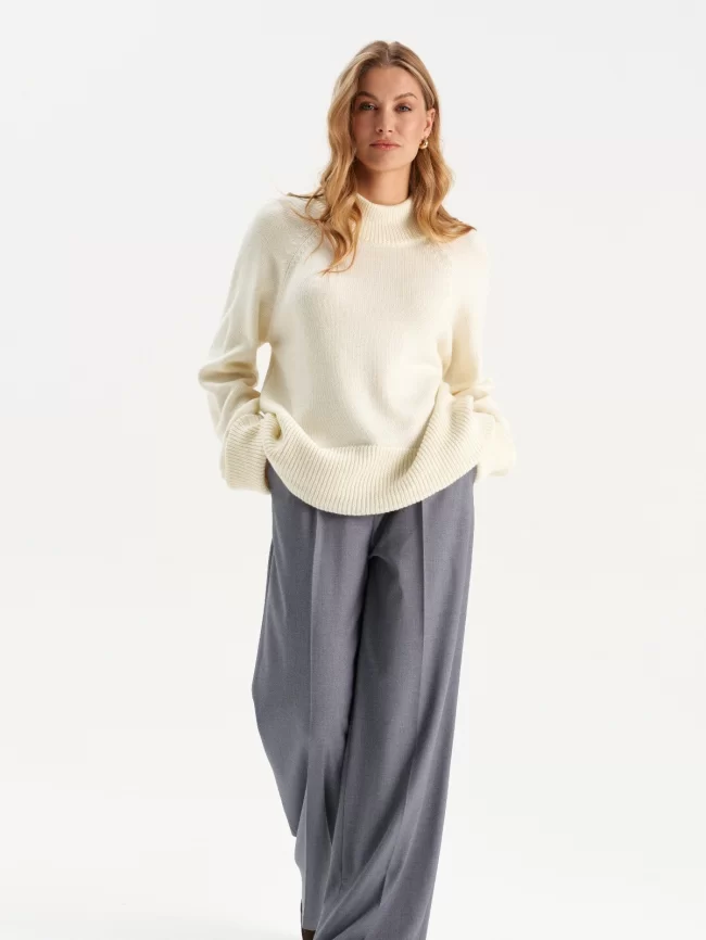 Джемпер женский (цвет: молочный) фото 10